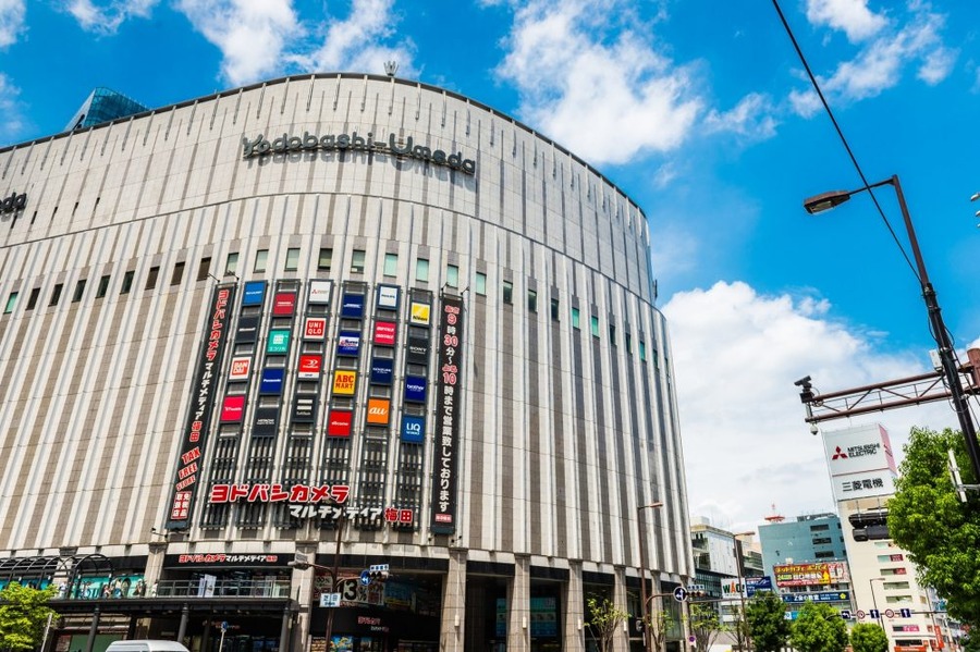 家電量販店でスマホを購入するメリット