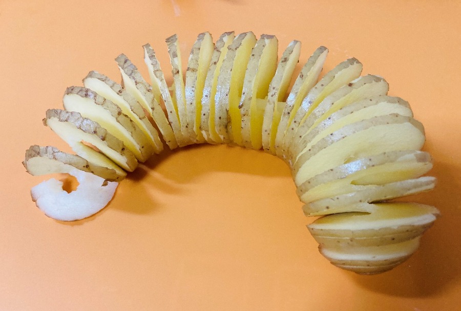 トルネードポテトが作れる100均の「くるりんカッター」使い方とコスパ検証　安くて簡単ディップソースレシピも紹介