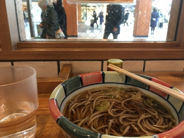富士そば「かつ丼値上げ」セットも対象 　値上げ後の価格を他社と比較