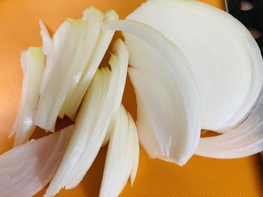 少し幅広の薄切り