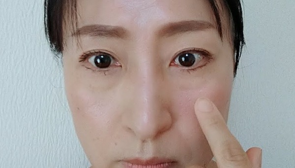 【40代以降必見】600円台のプチプラでツヤ肌に見せる「美肌アイテム」紹介　つけ方と注意点も