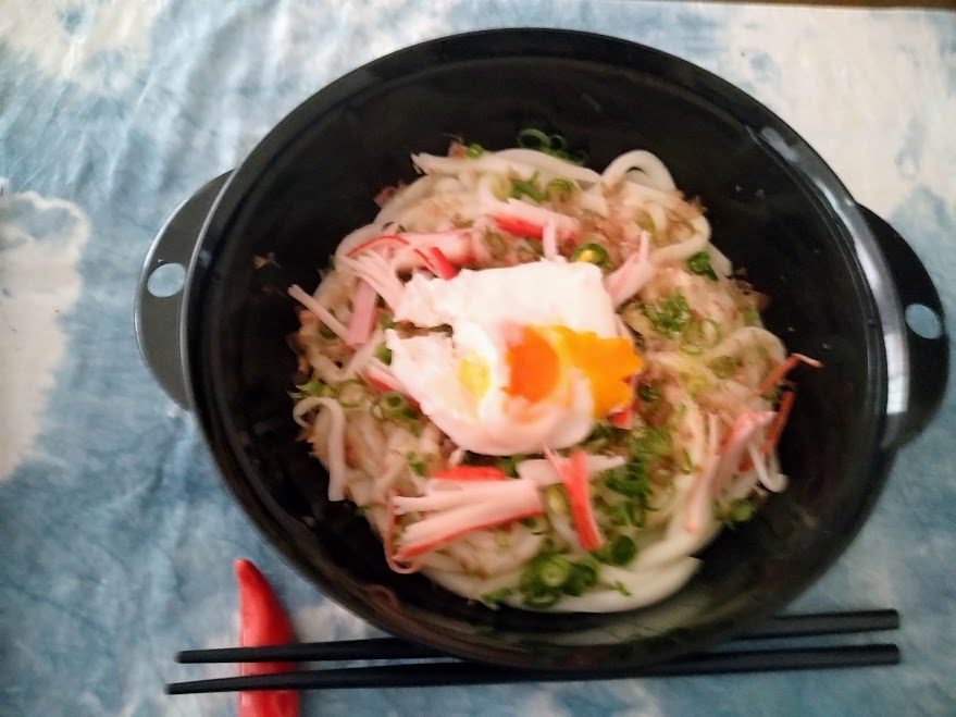 室温を上げずに時短調理　ダイソー「レンチンアイテム」5選　火を使わずに作るラーメン、冷やしうどん、1分ちょっとでできる温玉など簡単節約料理を公開