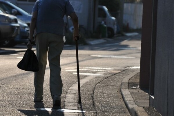 高齢期のトラブルを避ける４つの予防策