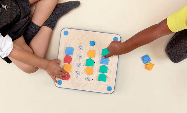子どもが学ぶ「プログラミング」の世界　教育必修化を見据えてお菓子やおもちゃで遊びながら身につけよう