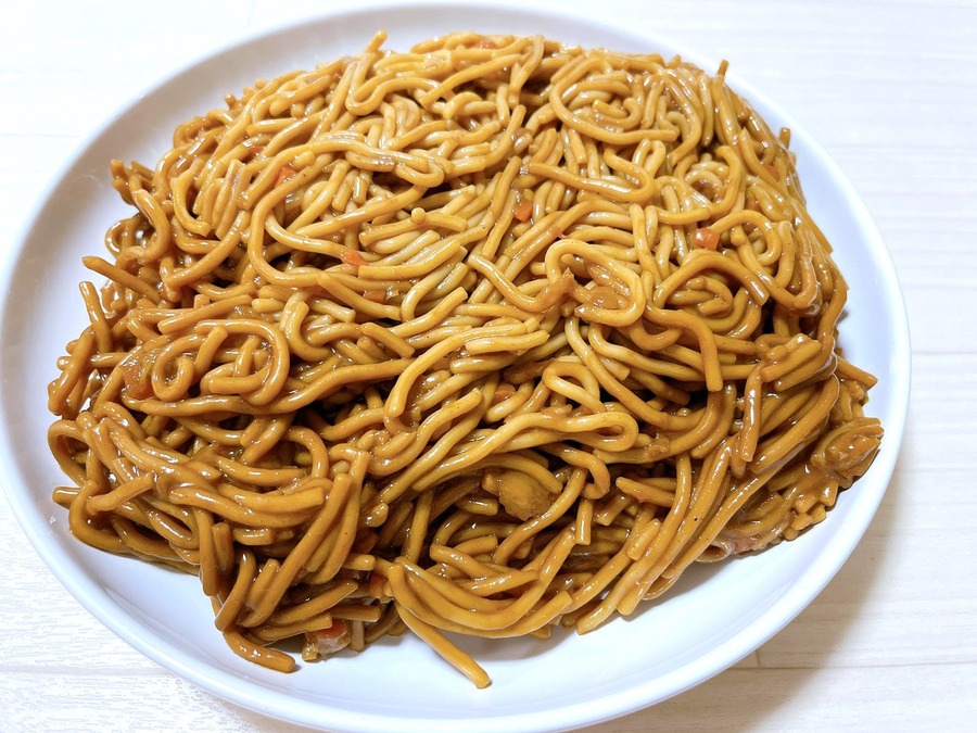 お好みソースを連想させるような、やや甘めの味わい