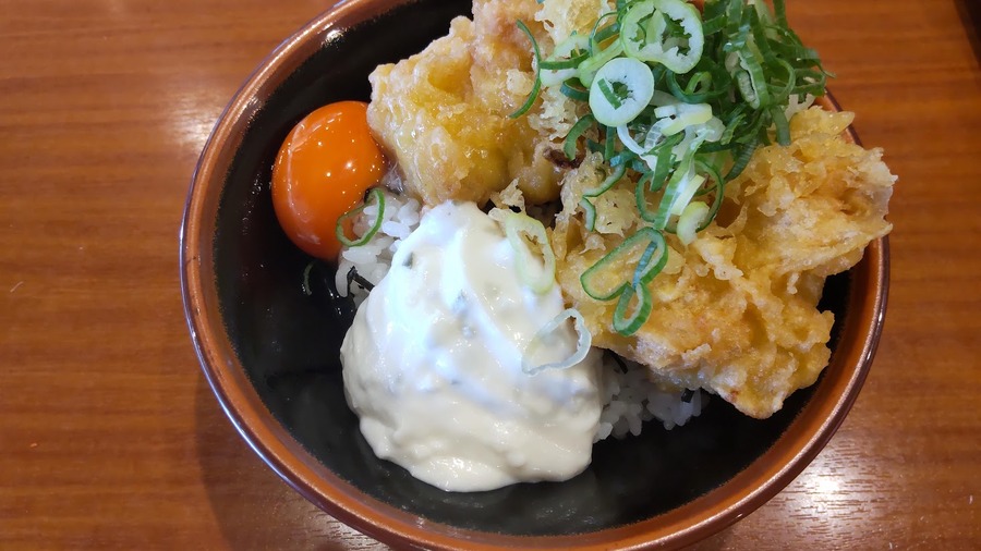 タル鶏天玉子丼