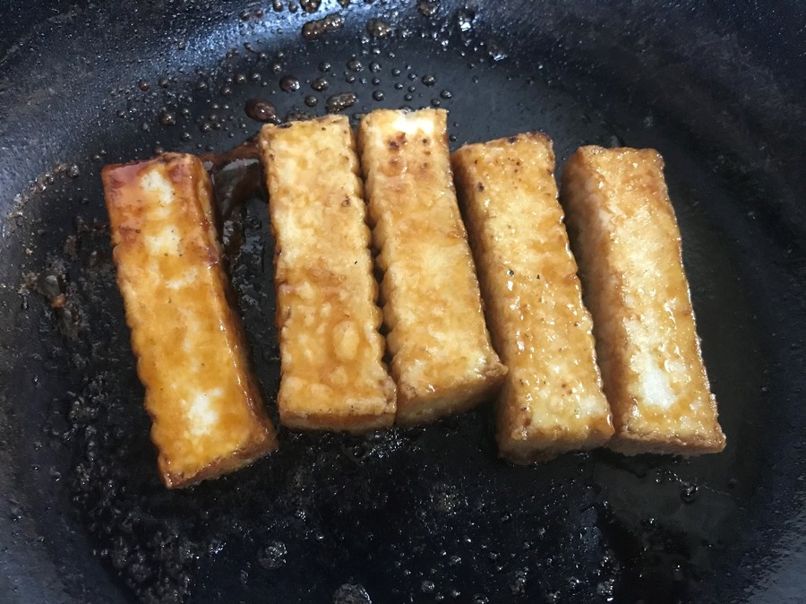 2にタレの材料を加えて全体に絡める