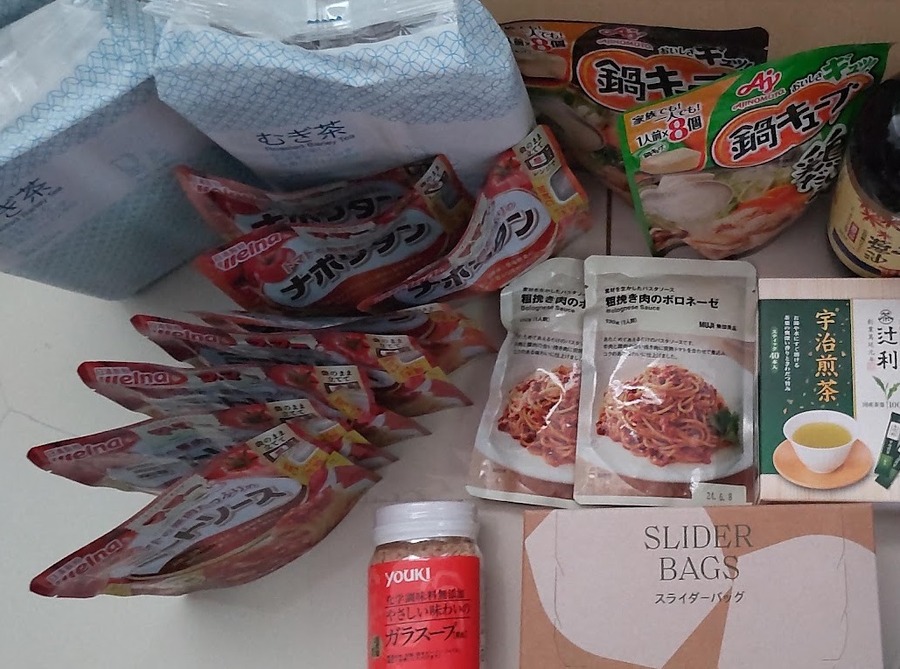 麦茶パックや鍋キューブ、お茶なども買えたので、食費節約ができる銘柄でもあります