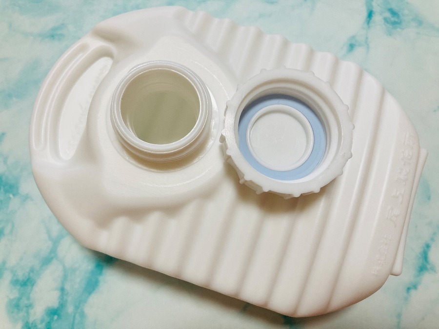 シンプルなデザインの湯たんぽ