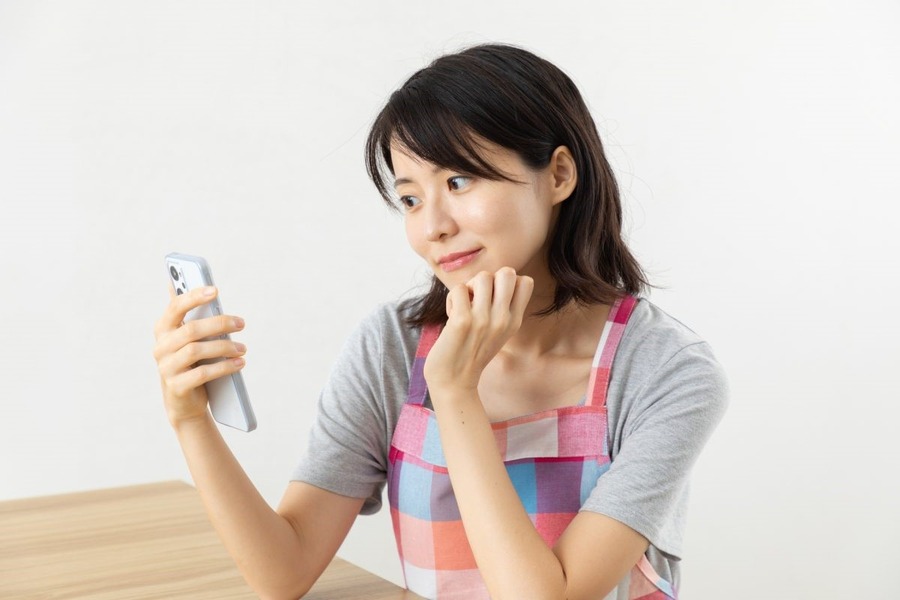 大手キャリア信者の夫が格安SIMに乗り換えた理由は？通信費が年間5万円以上安くなる可能性あり