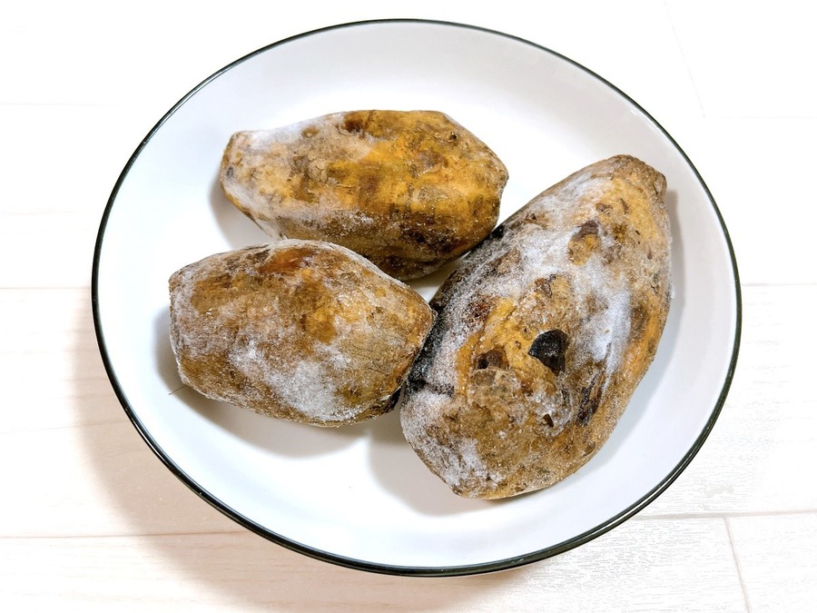 【業務スーパー】やっと見つけた！1個80円の「黄金の焼きいも」はおいしい？〈実食レポ〉
