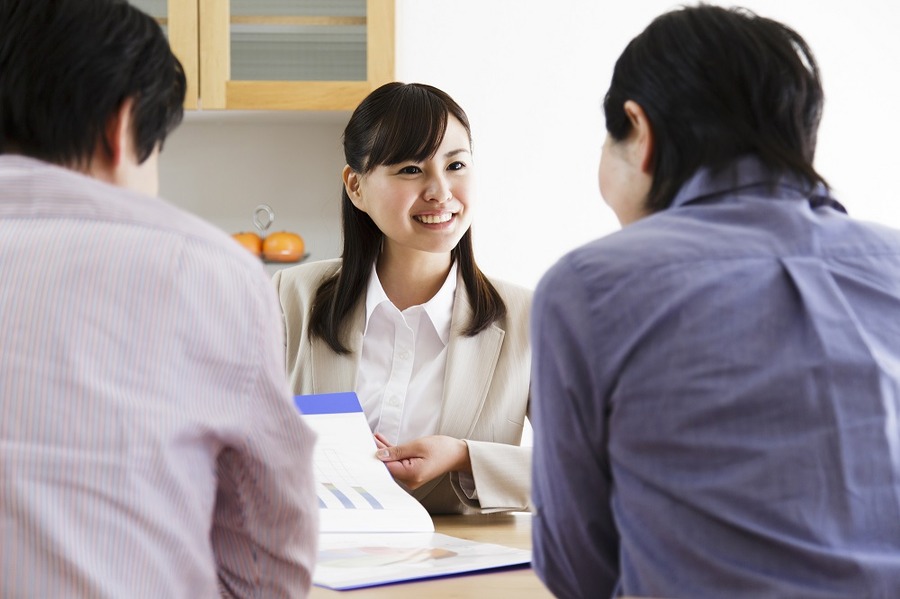 奨学金の方が損しない？