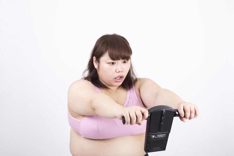 健康な人ほど保険料が安くなる「健康年齢連動型」保険って本当にお得？