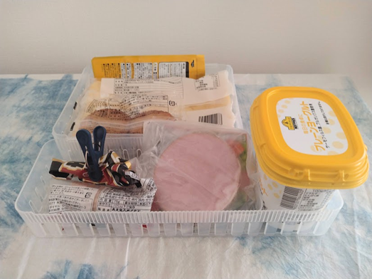 【冷蔵庫収納】スペースが少ない、ぐちゃぐちゃになる、行方不明になる　お悩み解決100均アイテム7選　