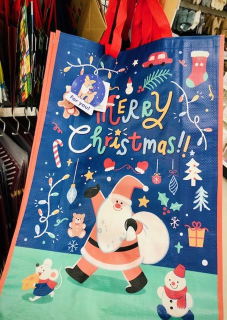 元100均店員推し！ダイソーの「高見えクリスマスグッズ」