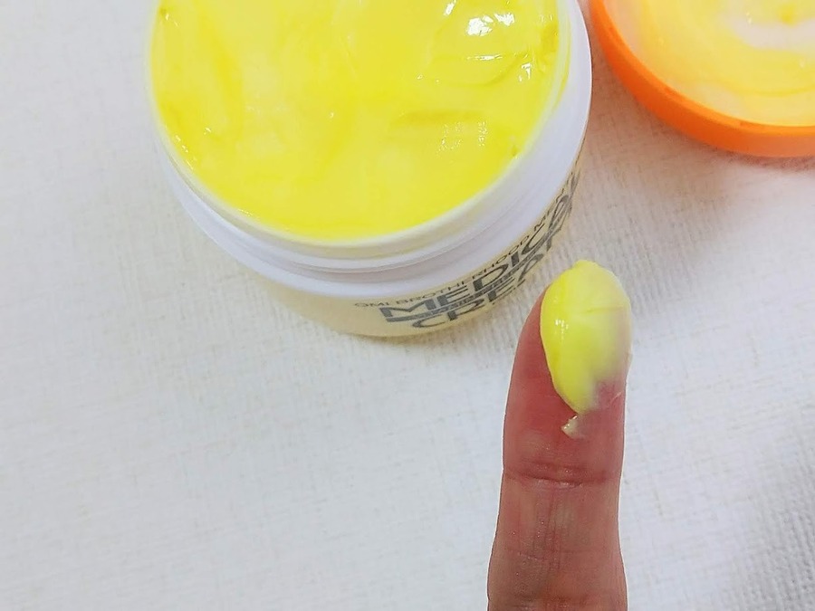 【冬のかかとケア】20分でケアできる高コスパのダイソーかかとソックス220円を紹介