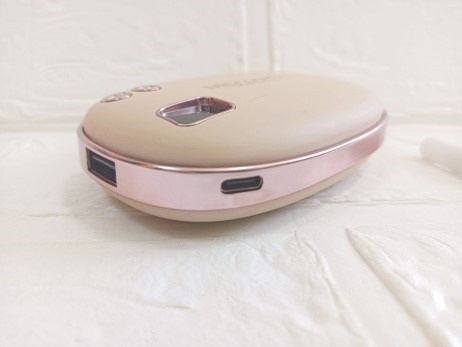 キャン★ドゥから高価格帯(1980円)充電式カイロ登場　詳細レビュー