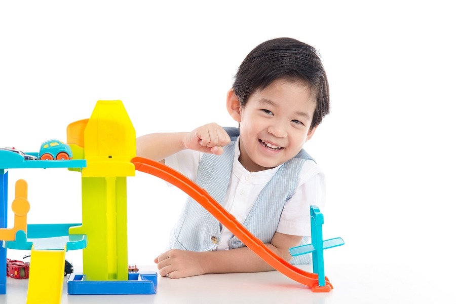 子供のおもちゃは買わずに借りる　「おもちゃのレンタルサービス」が便利