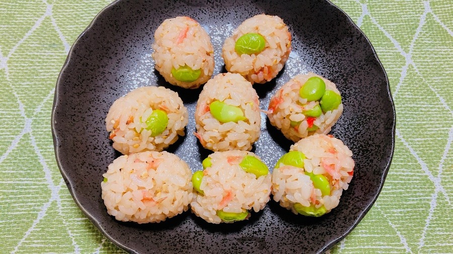 【1人分100円台】セリアの調理ツール「ふりふりご飯ボール」のアレンジレシピ