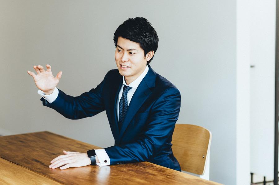 「プログリットの成長の理由は？」「今の株価は？」「本田圭佑氏はどんな人？」代表取締役社長 岡田祥吾氏にインタビュー