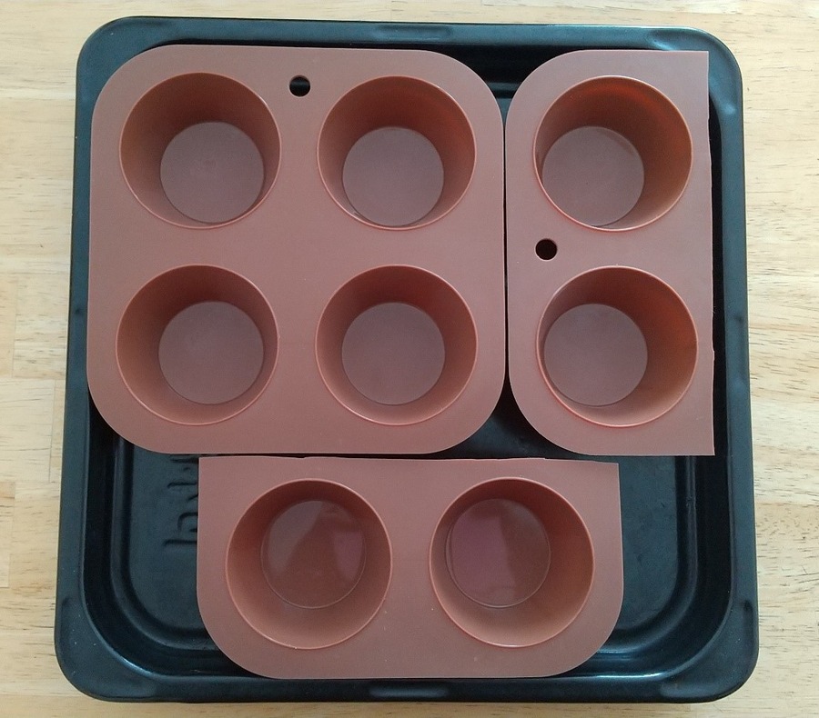 ダイソーの「シリコーン」シリーズでクッキーやカップケーキ作ってみた　コスパ＆使用レポ