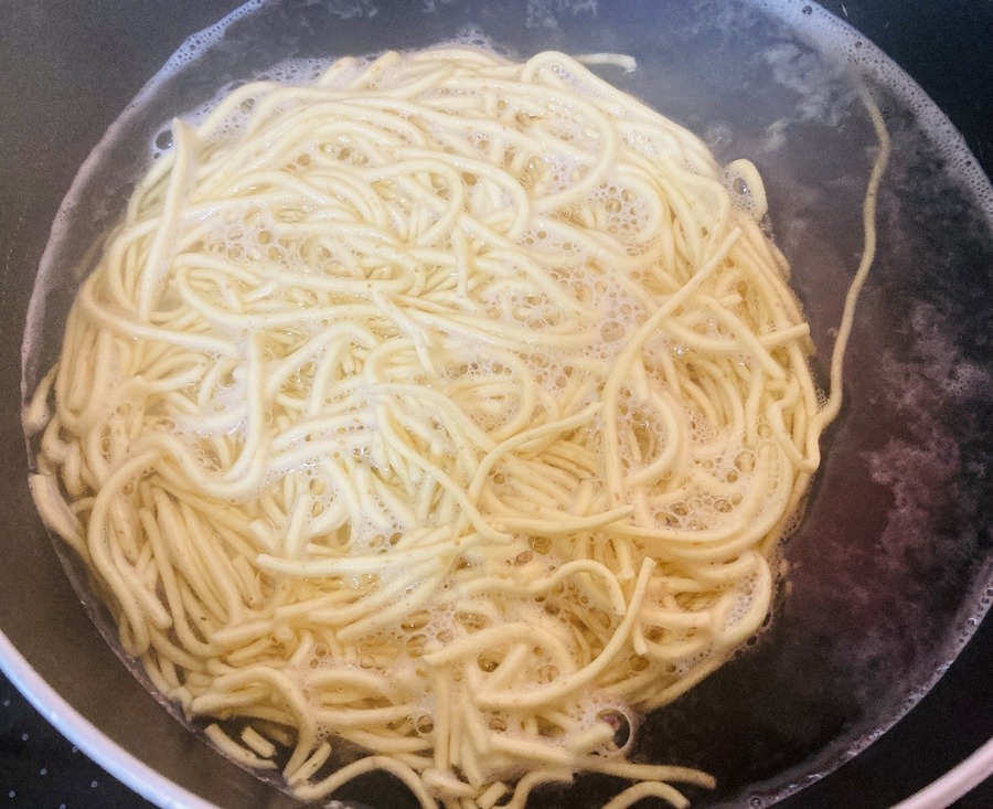 久世福商店の初心者必見！　200円台で購入できる【新商品】「毎日だし」で仕上げたインスタント麺2種を徹底検証