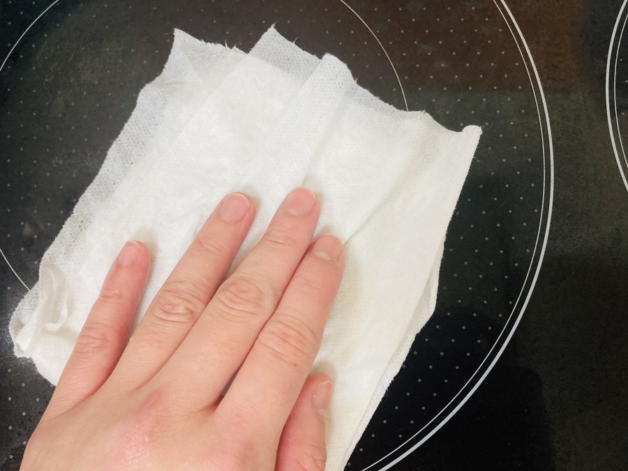 【ニトリVSセリア】洗えるキッチンタオルって正直どうなの？　強度や使い心地、コスパを徹底検証