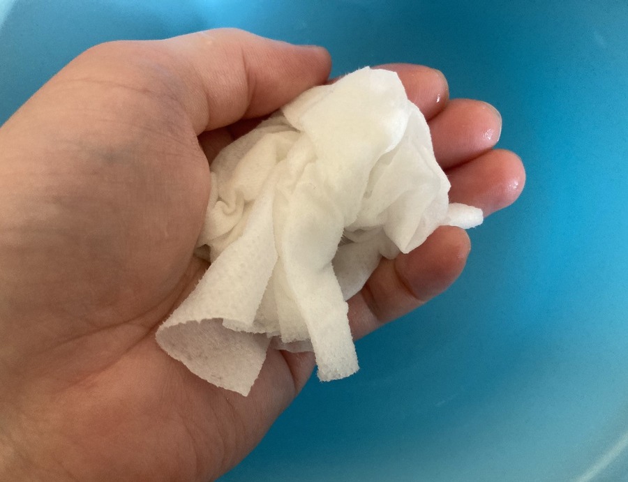 【ニトリVSセリア】洗えるキッチンタオルって正直どうなの？　強度や使い心地、コスパを徹底検証