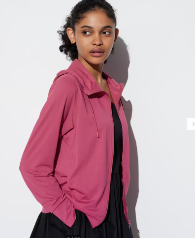 ユニクロ「今週のチラシ」1,990円に値下げ！ UVカットパーカ、メンズとレディースの違いと上手な選び方