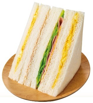 【5/8～15】セブンの増量フェアの超お得なラインナップ　サンドイッチはたまご1組増量、チーズケーキ・草もちは2倍に