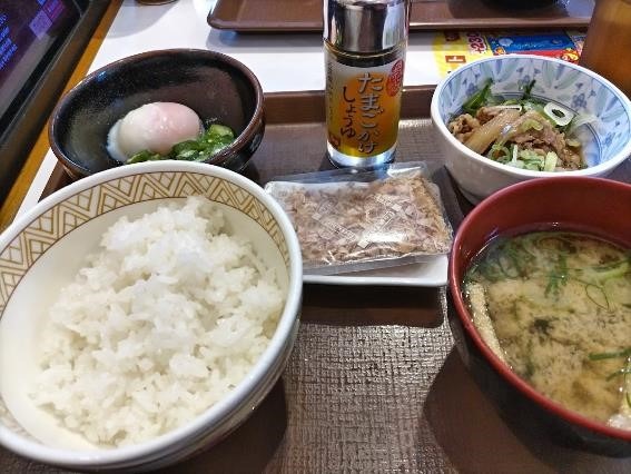 お得なモーニングサービスのある代表的7店舗＆教えたくないチョイセコな節約術をご紹介