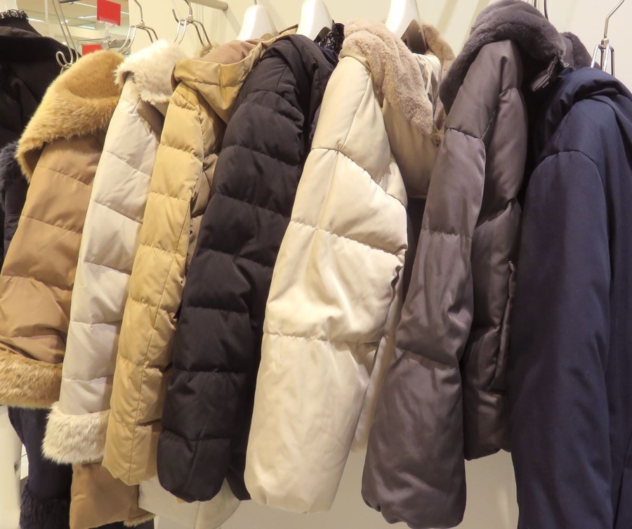 かさばる冬服は「宅配クリーニング保管」で解決！メリットや注意点について