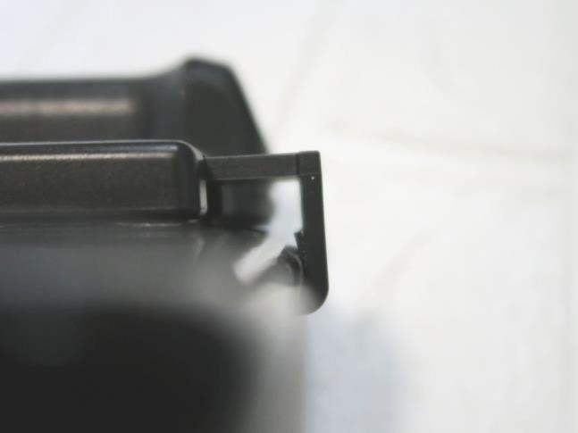 メルカリで価格高騰！見かけたら即買いなダイソー「ワンハンドシャッター」550円詳細レビュー