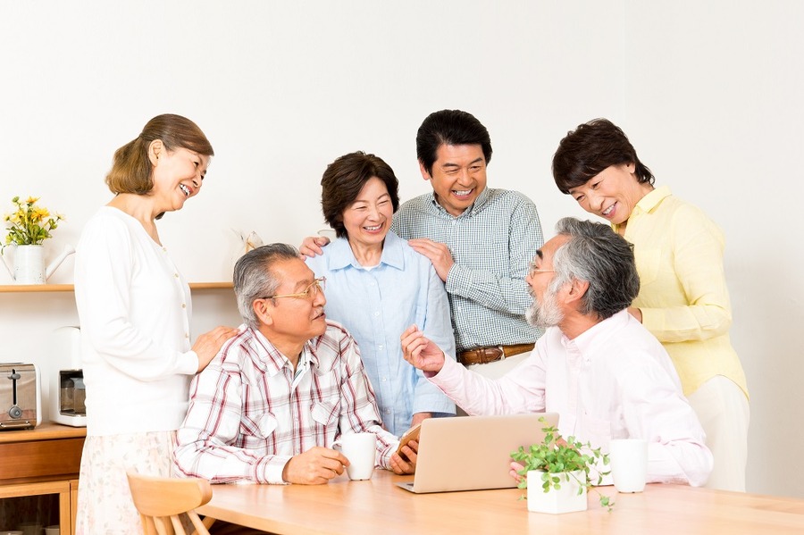 【適用対象が拡大】65歳以上の方も新たに雇用保険の「被保険者」になります。