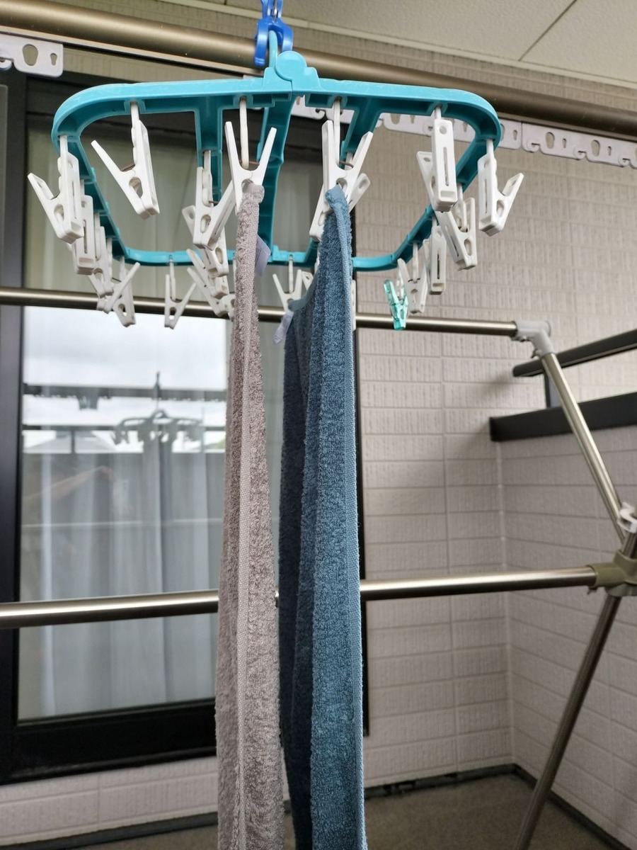 スタンダードプロダクツのスリムバスタオル550円　梅雨の洗濯でも乾く！ちゃんとふけるのかコスパメリット検証