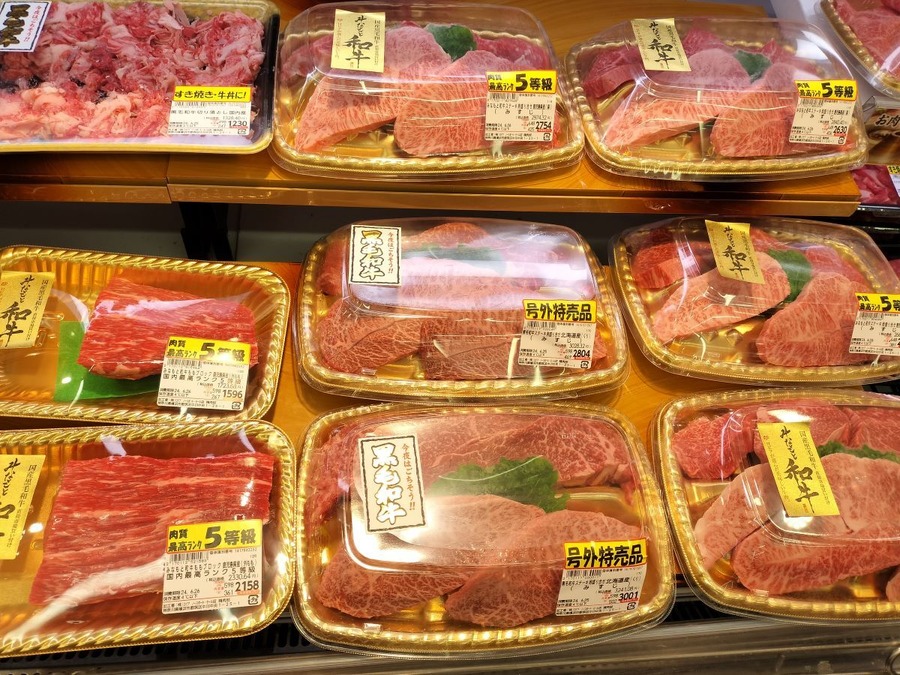 ロピアの美味しさとコスパに関する10の秘密　中の人にインタビューしたら「食のテーマパーク」へ今すぐ行きたくなりました