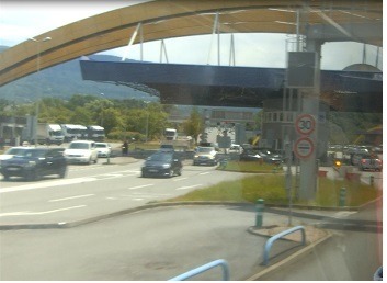 【体験談】ahamoは海外で使えてお得・便利なのか？ドバイ・スイス・フランスで検証レポ