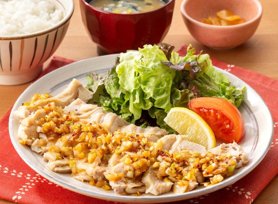 【大戸屋】新メニューを全国展開　人気の「合い盛り定食」の拡充！
