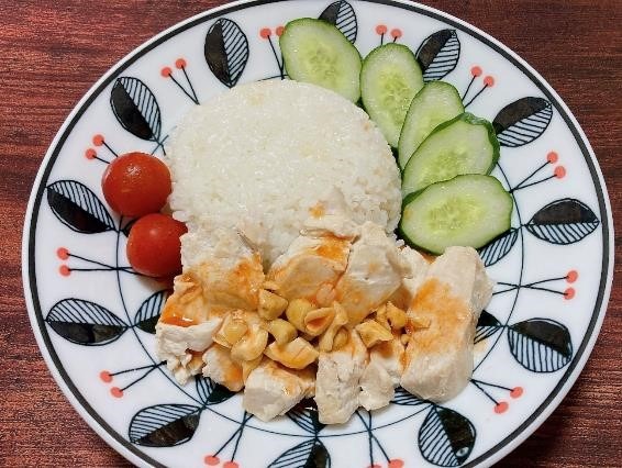 【第5次激辛ブーム】TABASCOシラチャーソースはどんな商品？節約にもなるおすすめの使い方2選