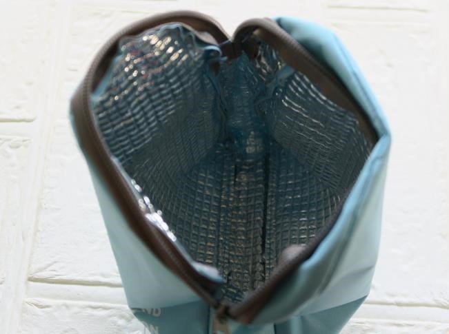 猛暑！キャンドゥ商品クールネックリング「ケース」330円の実力は？ひんやりを保てるかレポ