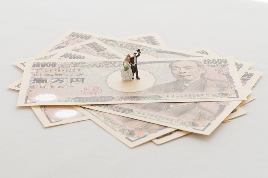「結婚式と披露宴」を無理なく節約する方法と裏話