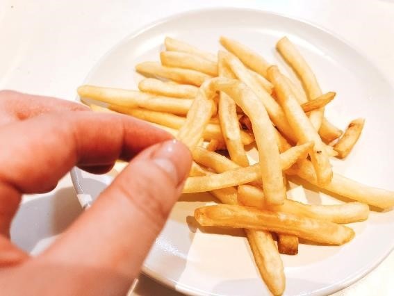 冷めたポテトをひと手間で「カリカリに復活」5選＋NGな温め方【マクドナルド編】
