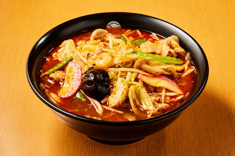 パワフル旨辛フェアin「東京ラーメンストリート」東京煮干し らーめん玉・そらのいろ NIPPON・塩らーめん専門 ひるがお・とんこつらーめん 俺式 純・六厘舎・味噌麺処 花道庵・家系ラーメン 革新家TOKYO・東京駅 斑鳩（8/9-9/5）