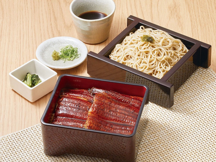 家族亭が夏のごちそう重フェアを開催！九州産黒毛和牛と上うな重が登場(8/1-9/1)