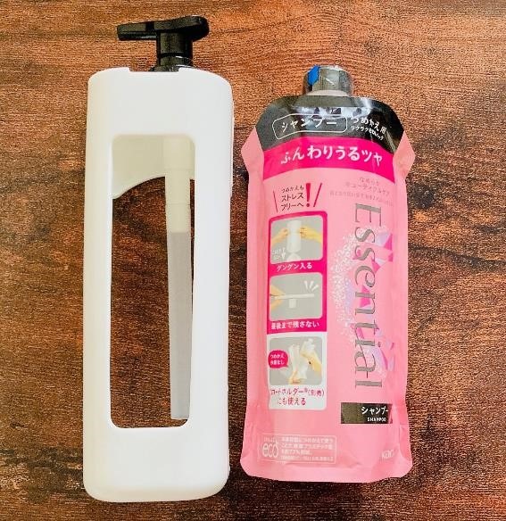ダイソー【詰め替えパックホルダー】花王＆無印シャンプーがカチッとはまって気持ちいい！画像付き手順あり