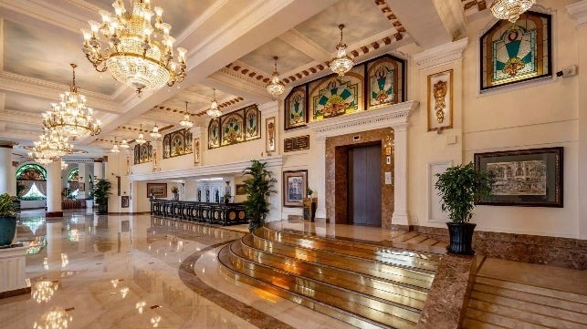 ベトナム行き往復航空券当てよう！　バリ王50周年記念インスタフォローいいね＆コメントキャンペーン(8/31まで)