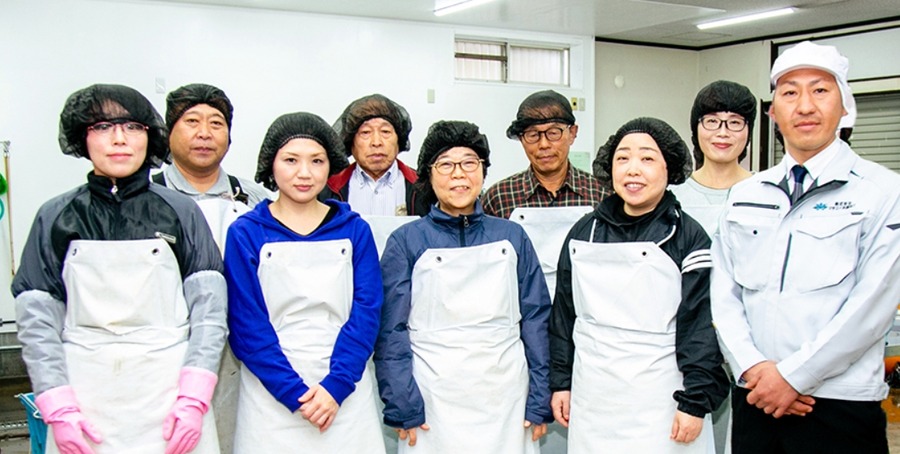 ご飯にのせるだけ！　海女漁師が手軽に楽しむ海鮮丼「缶べえ」を発売