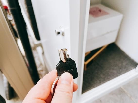 2024年10月～置き配ポイントの付与スタート！経験者が語る「宅配ボックス」を使うメリット・デメリットと費用