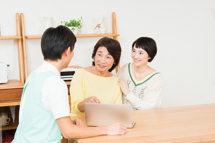 ケアマネージャーって何をしている人？　相談をしたらお金はかかるの？