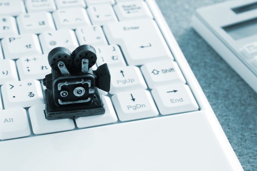 動画ディレクション副業の魅力とは？編集との違いや収入例、需要が高く独立も目指せる副業！